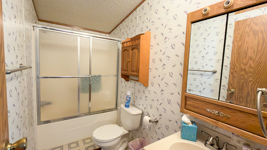 301 Oak Street Property Photo 28