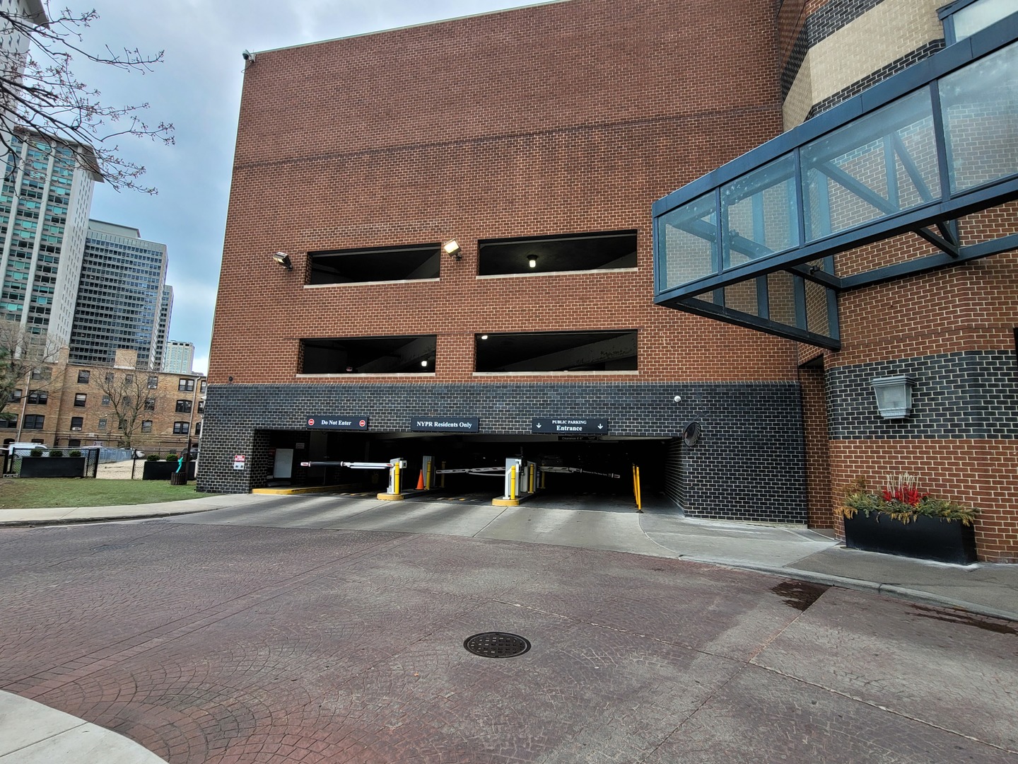 3660 N Lake Shore Drive 4713 Property Photo 2