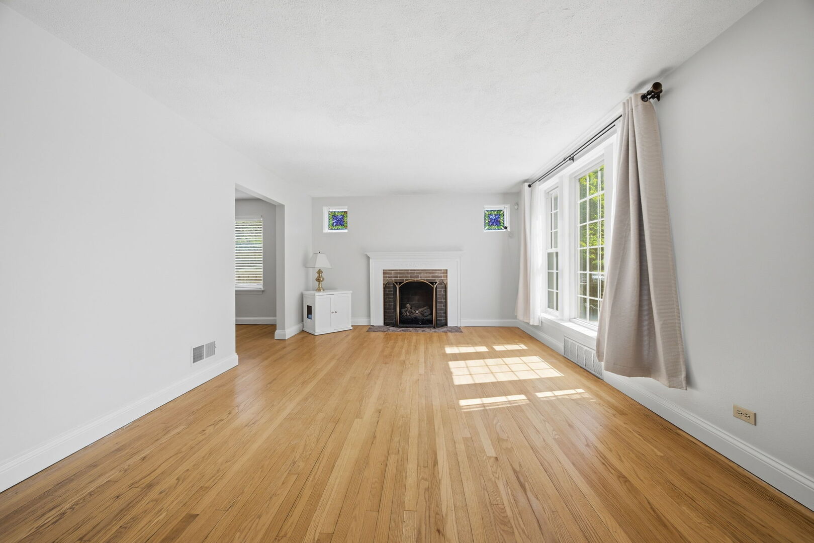 509 S Brainard Avenue Property Photo 7