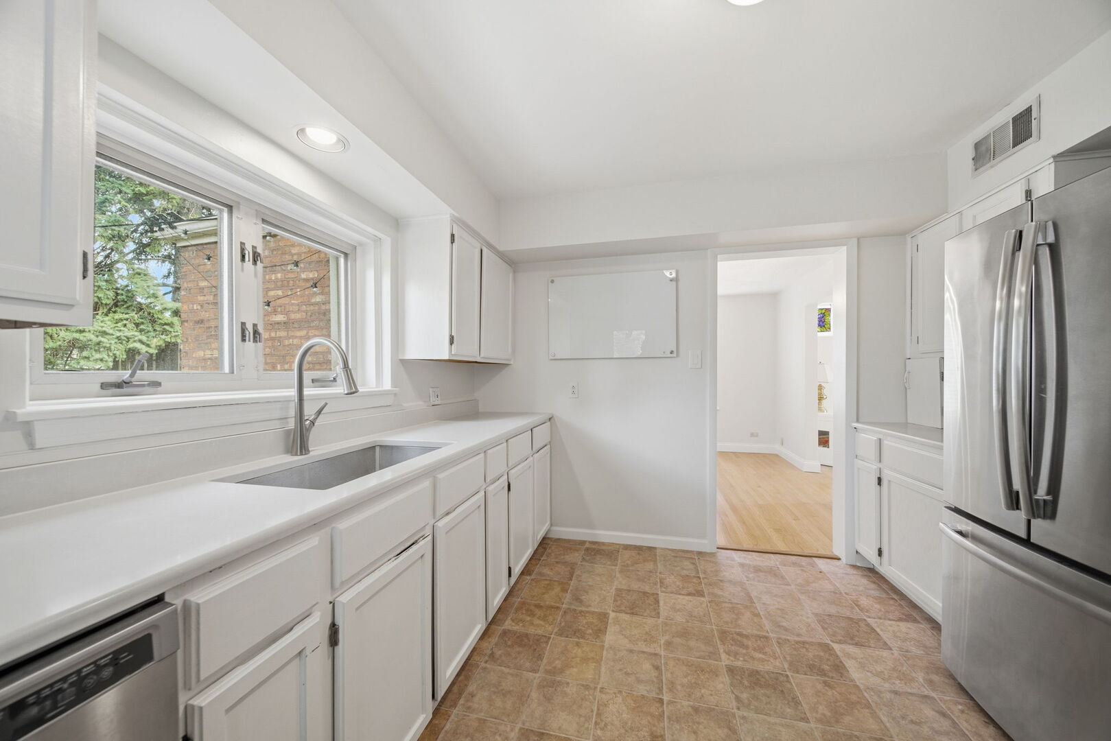 509 S Brainard Avenue Property Photo 18
