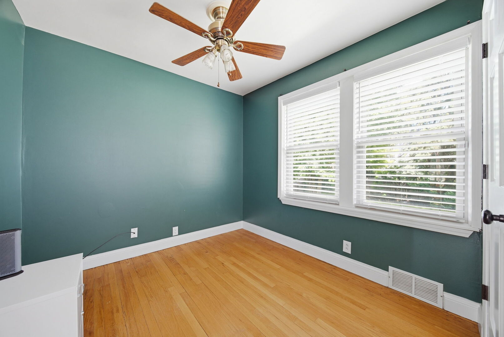 509 S Brainard Avenue Property Photo 20