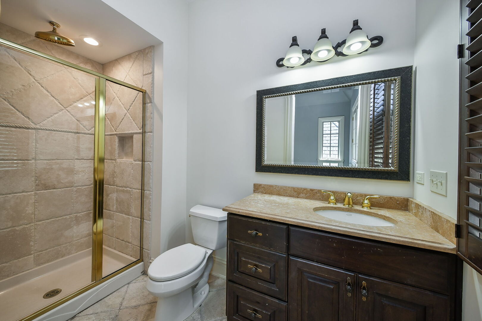 887 Crescent Boulevard Property Photo 55