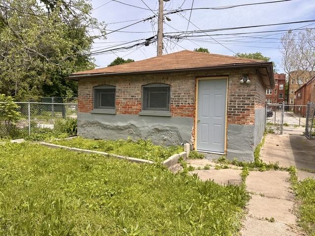 7949 S Manistee Avenue Property Photo 13