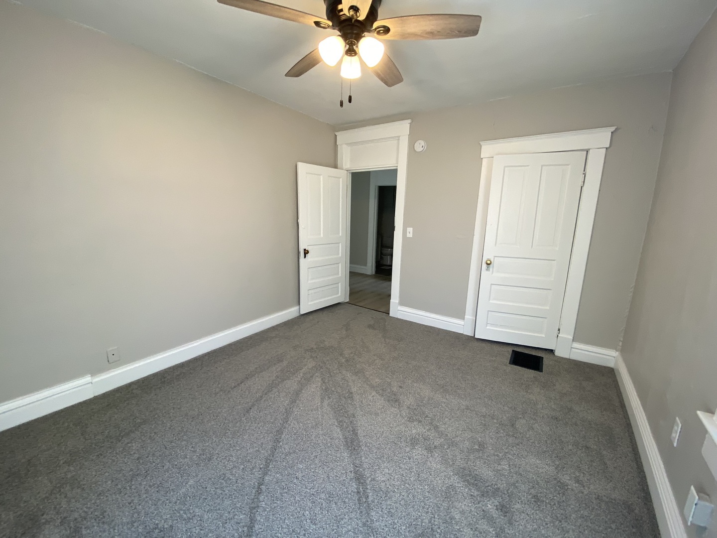 618 Douglas Court Property Photo 3