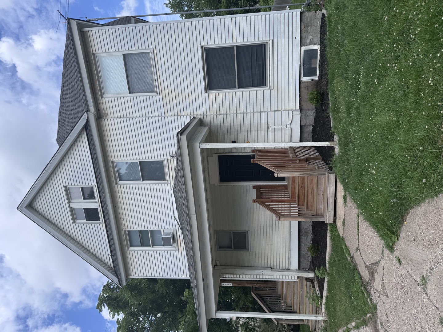 618 Douglas Court Property Photo 11