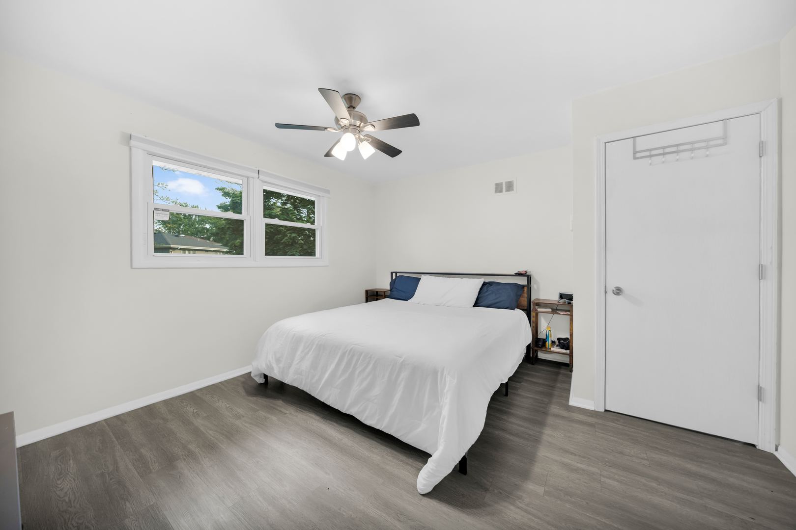 5911 W 125th Place Property Photo 14