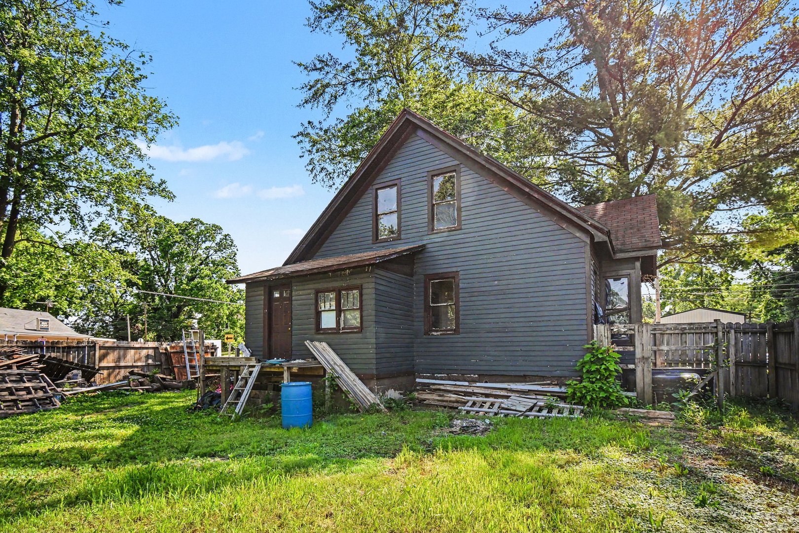 402 S Lafayette Street Property Photo 17