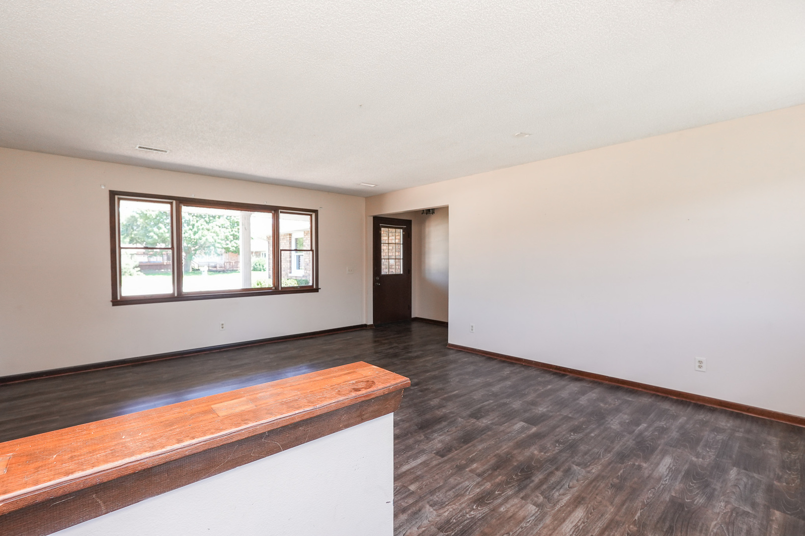 360 Dolly Drive Property Photo 4