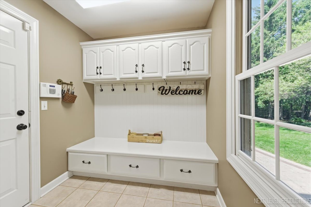 990 Pinecrest Drive Property Photo 15