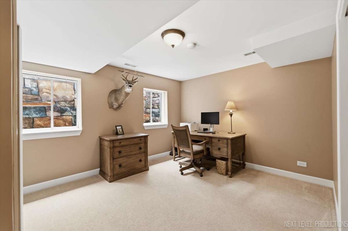 990 Pinecrest Drive Property Photo 34