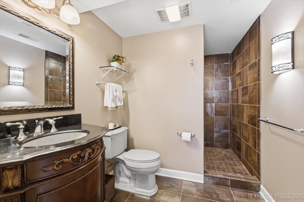 990 Pinecrest Drive Property Photo 35