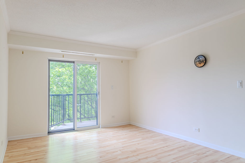 35 S Baybrook Drive 611 Property Photo 1
