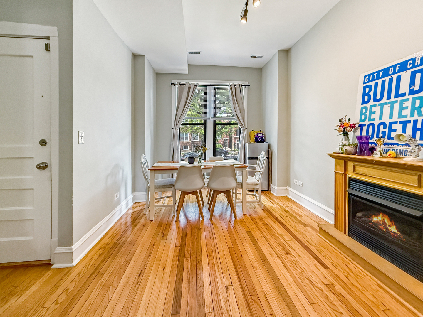 1513 W Addison Street Property Photo 6