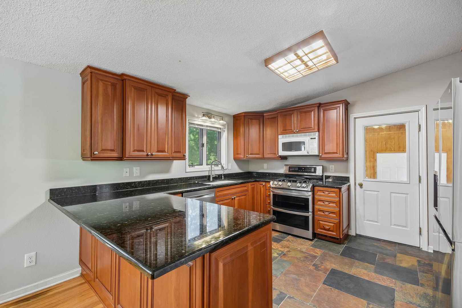 6511 Sands Road Property Photo 11