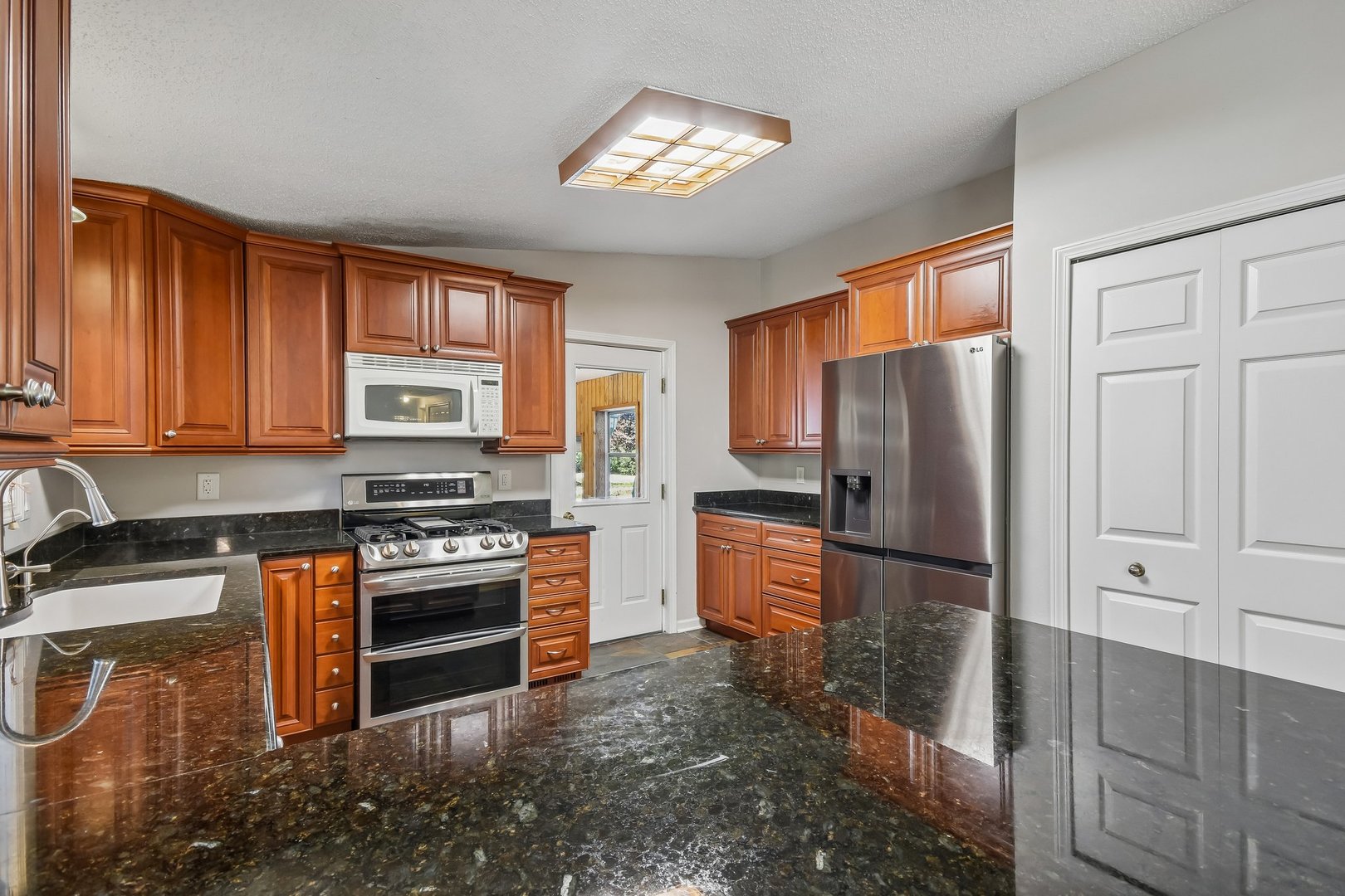 6511 Sands Road Property Photo 12