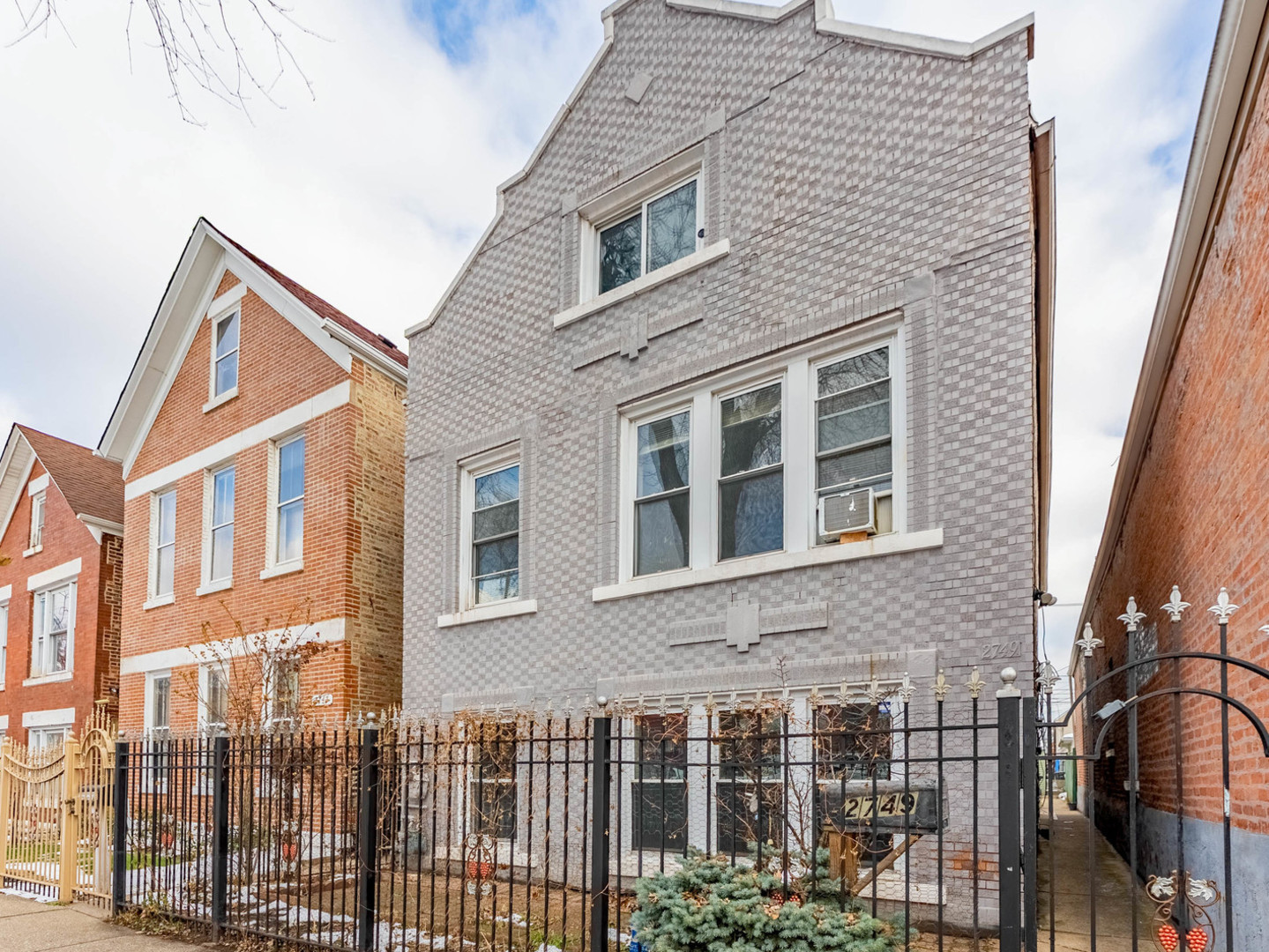 2749 S Trumbull Avenue Property Photo 1
