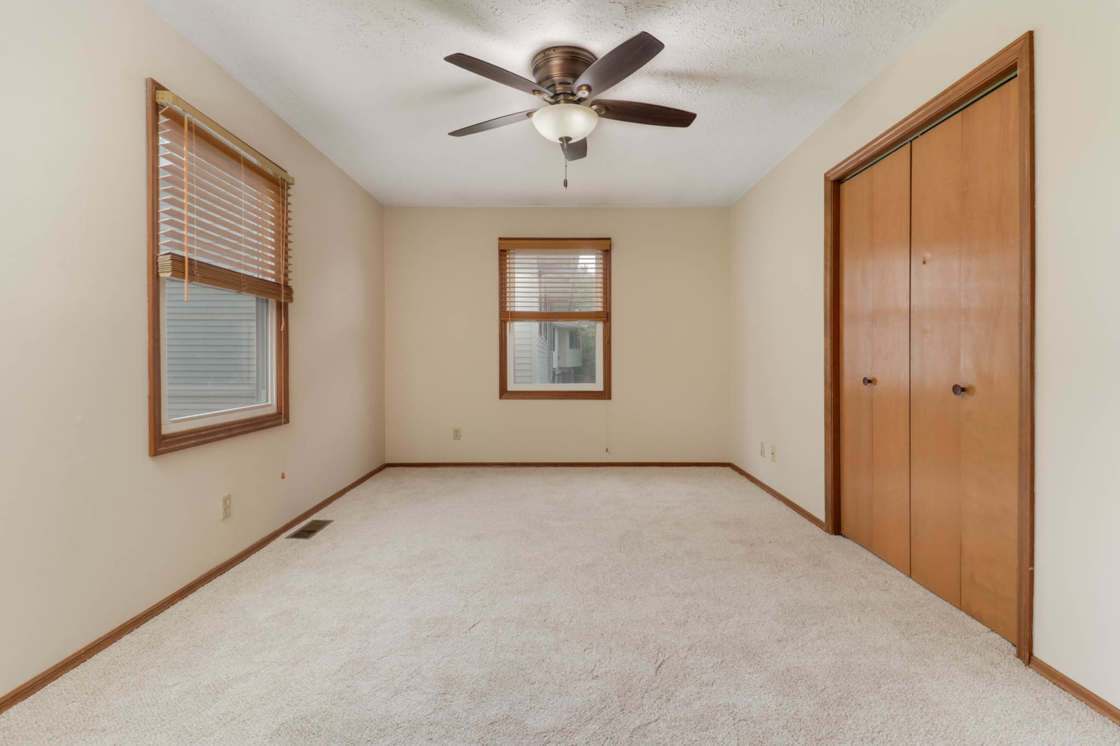4 Moonstone Court Property Photo 11