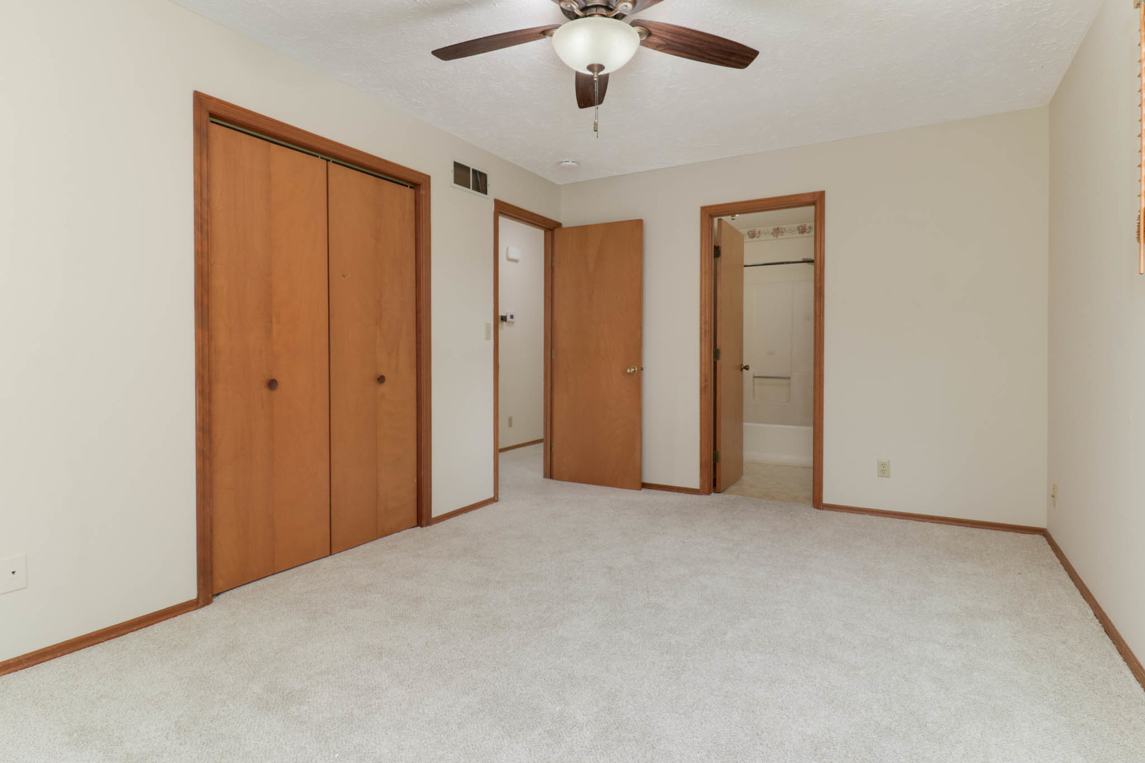 4 Moonstone Court Property Photo 12