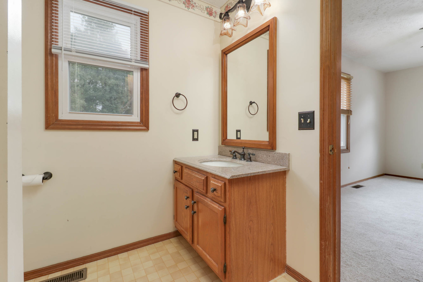 4 Moonstone Court Property Photo 13
