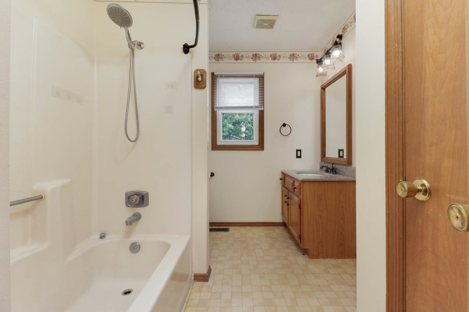 4 Moonstone Court Property Photo 14