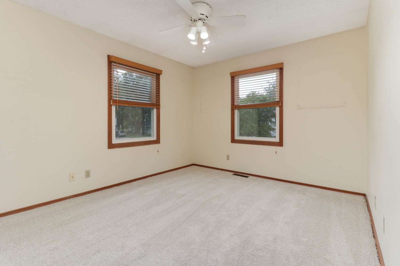 4 Moonstone Court Property Photo 15