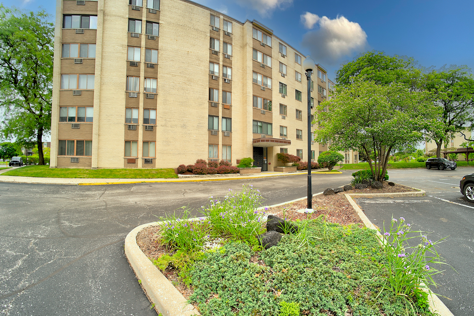 9740 S Pulaski Road 105 Property Photo 1