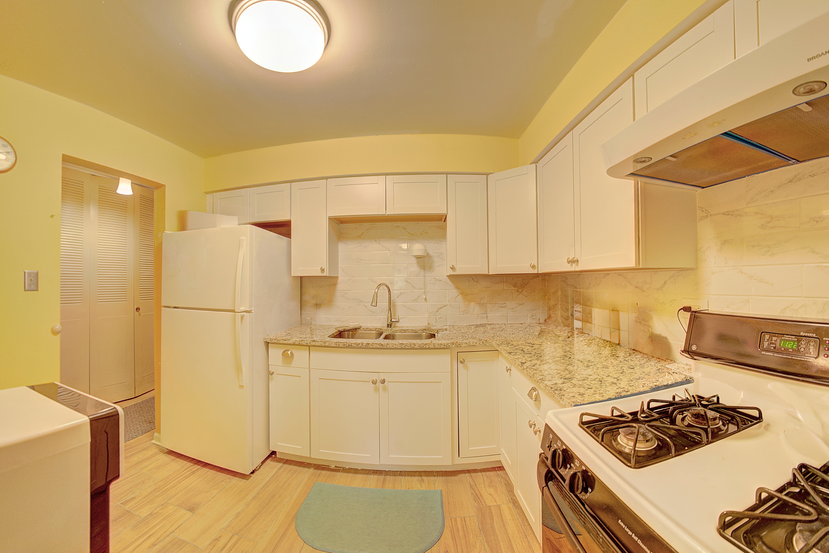 9740 S Pulaski Road 105 Property Photo 5