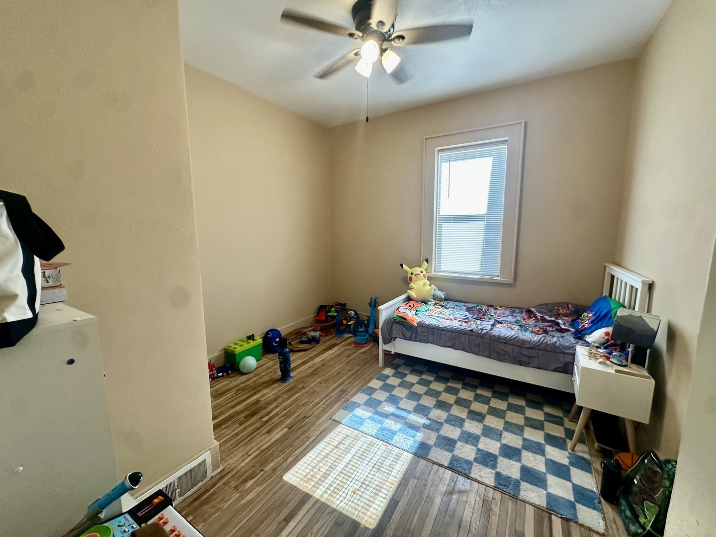 308 W Green Street Property Photo 8