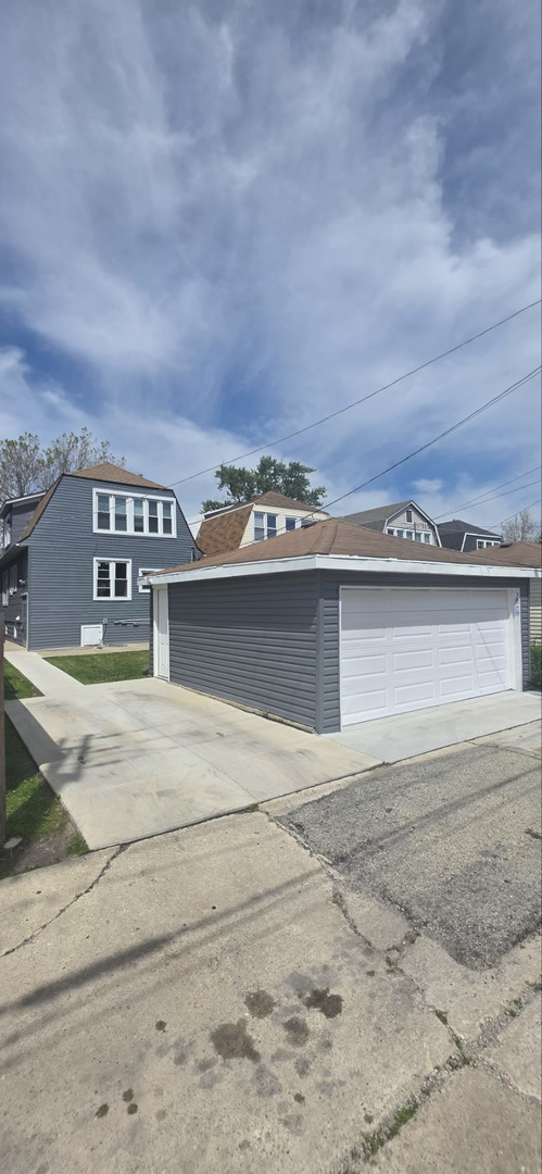 5605 N Keystone Avenue Property Photo 4
