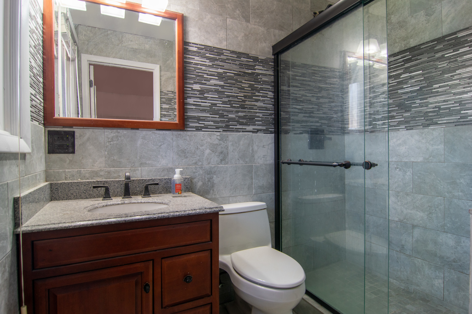 8736 S 80th Court Property Photo 13