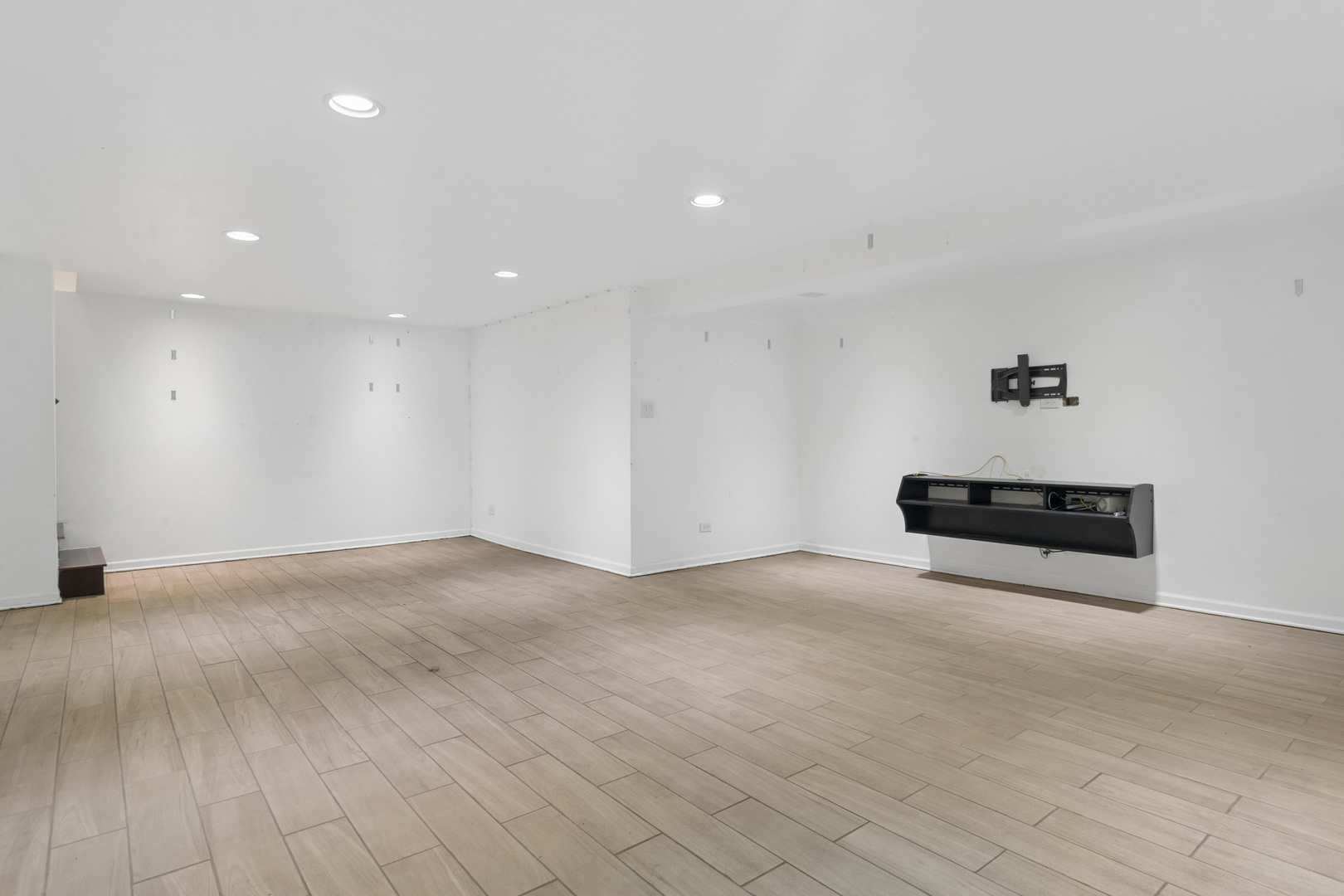 8736 S 80th Court Property Photo 15