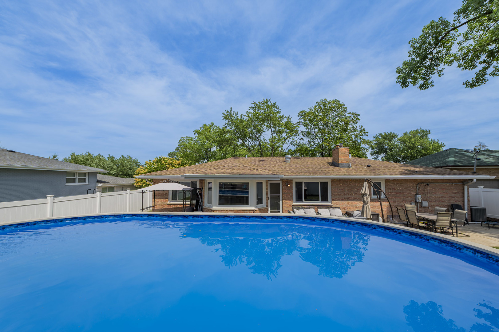 8736 S 80th Court Property Photo 18