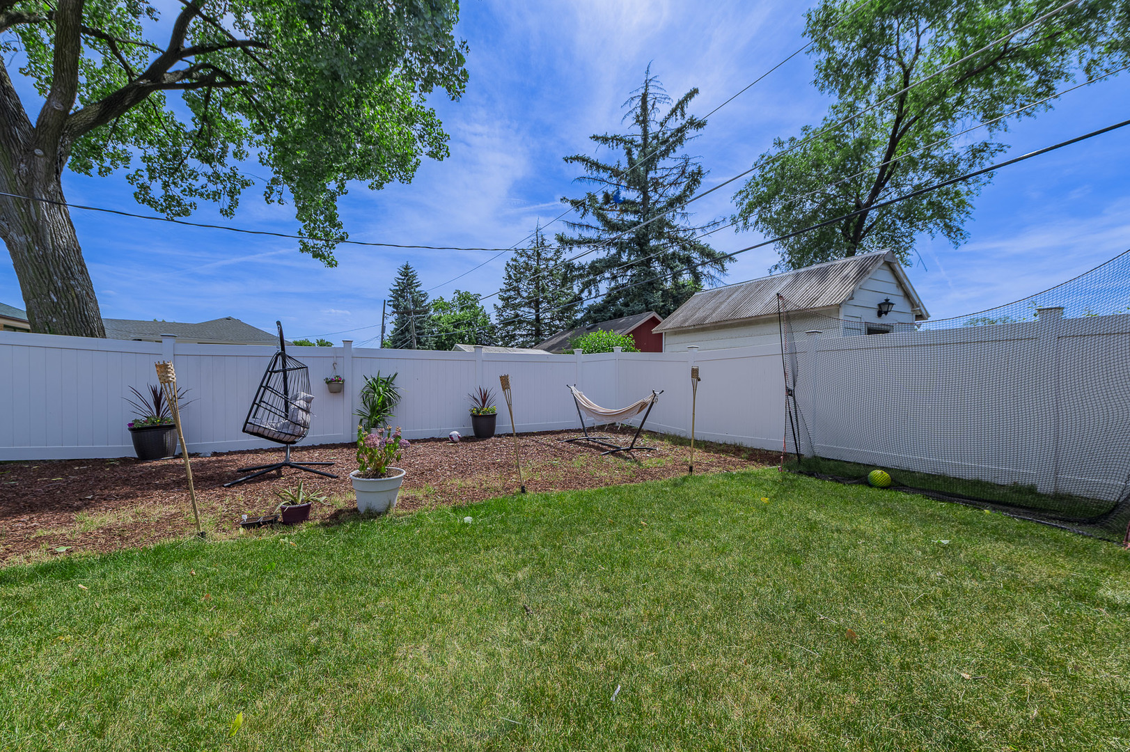 8736 S 80th Court Property Photo 21