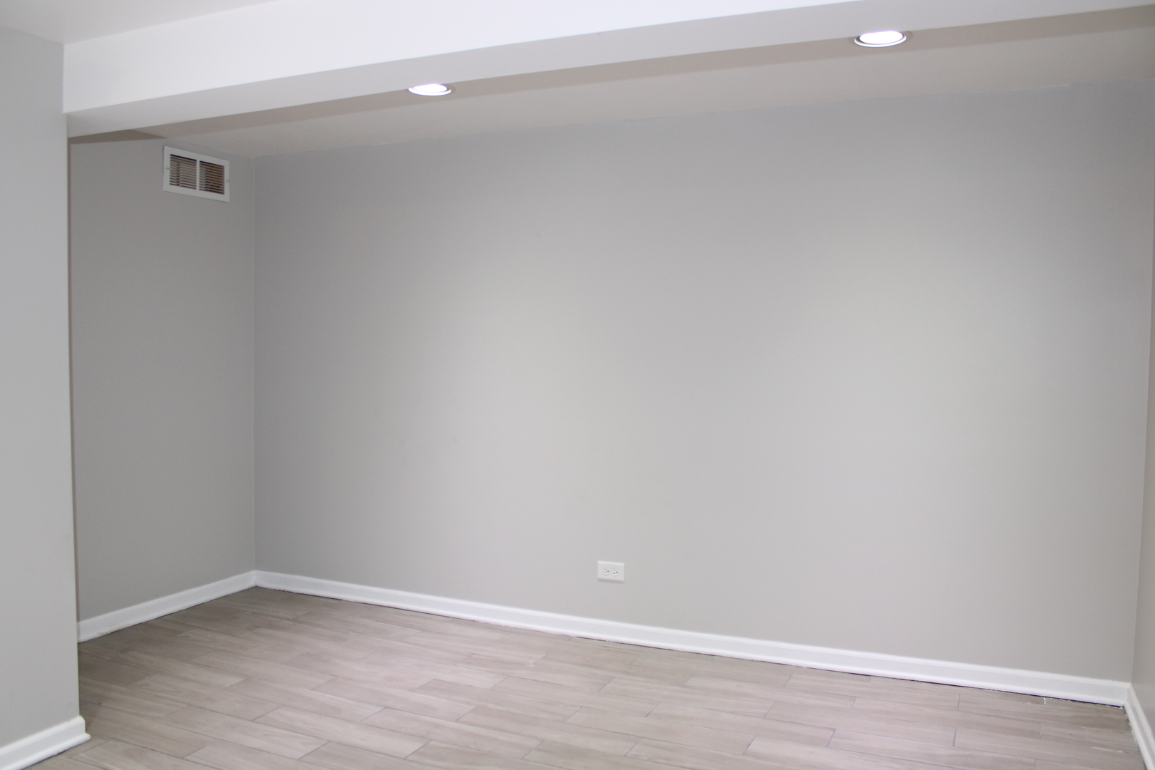 8736 S 80th Court Property Photo 30