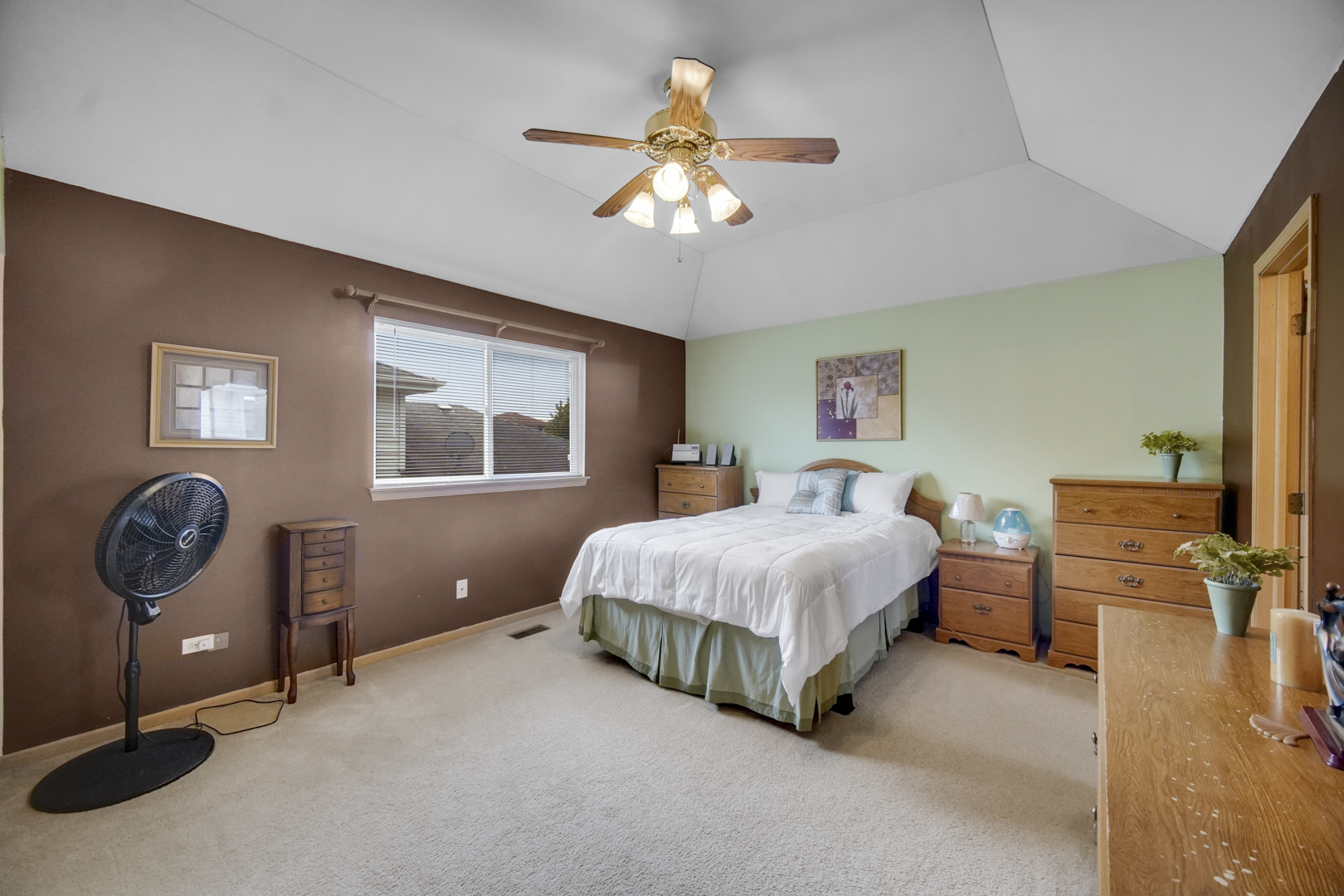 22897 Eastwind Drive Property Photo 14