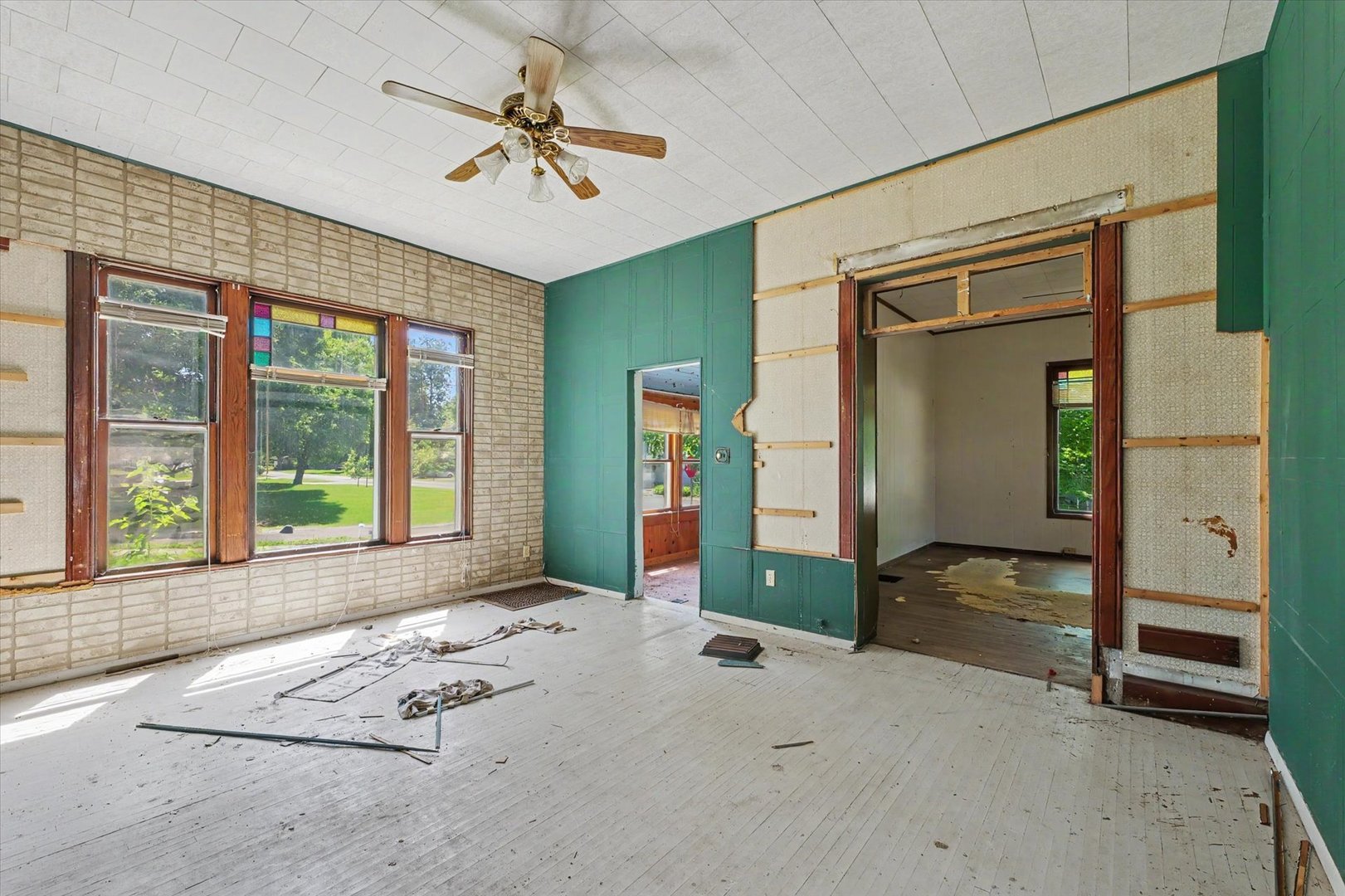307 S Lincoln Street Property Photo 8