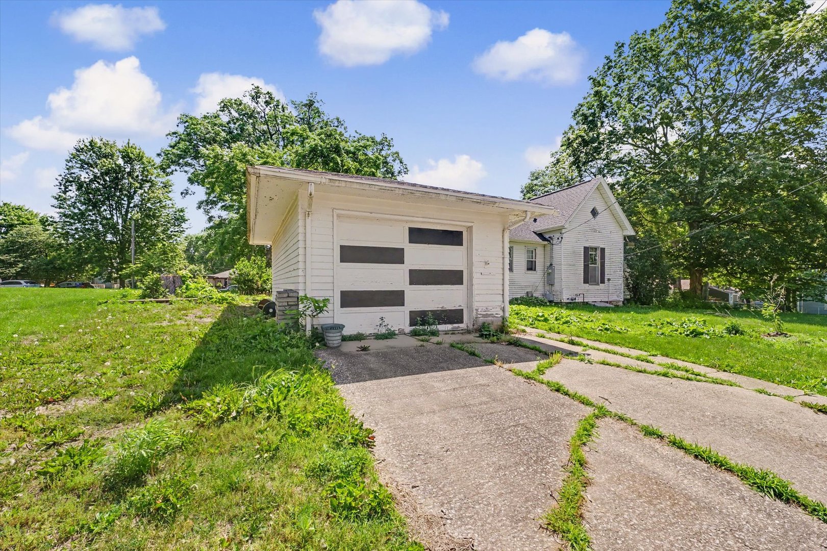 307 S Lincoln Street Property Photo 25