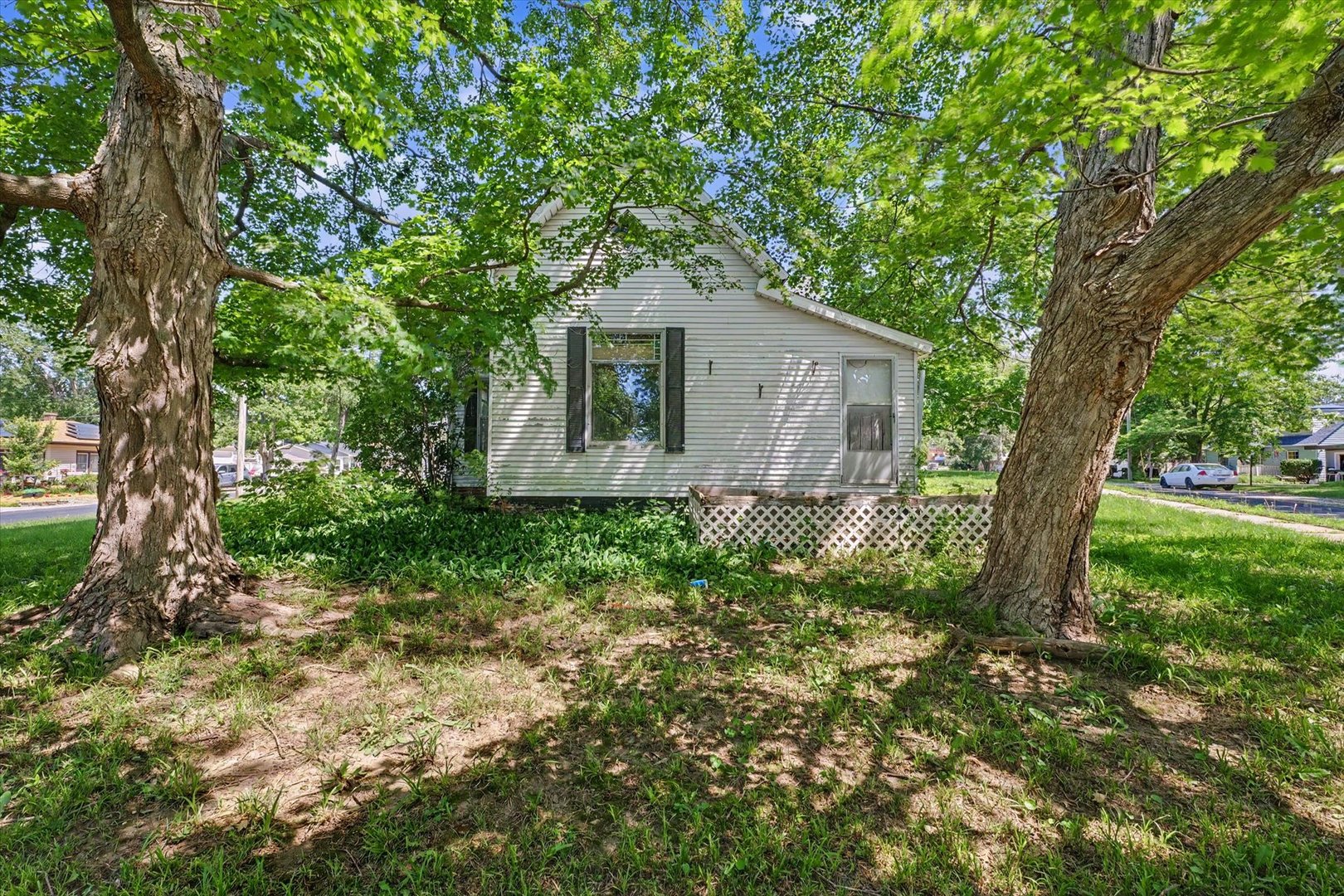 307 S Lincoln Street Property Photo 28