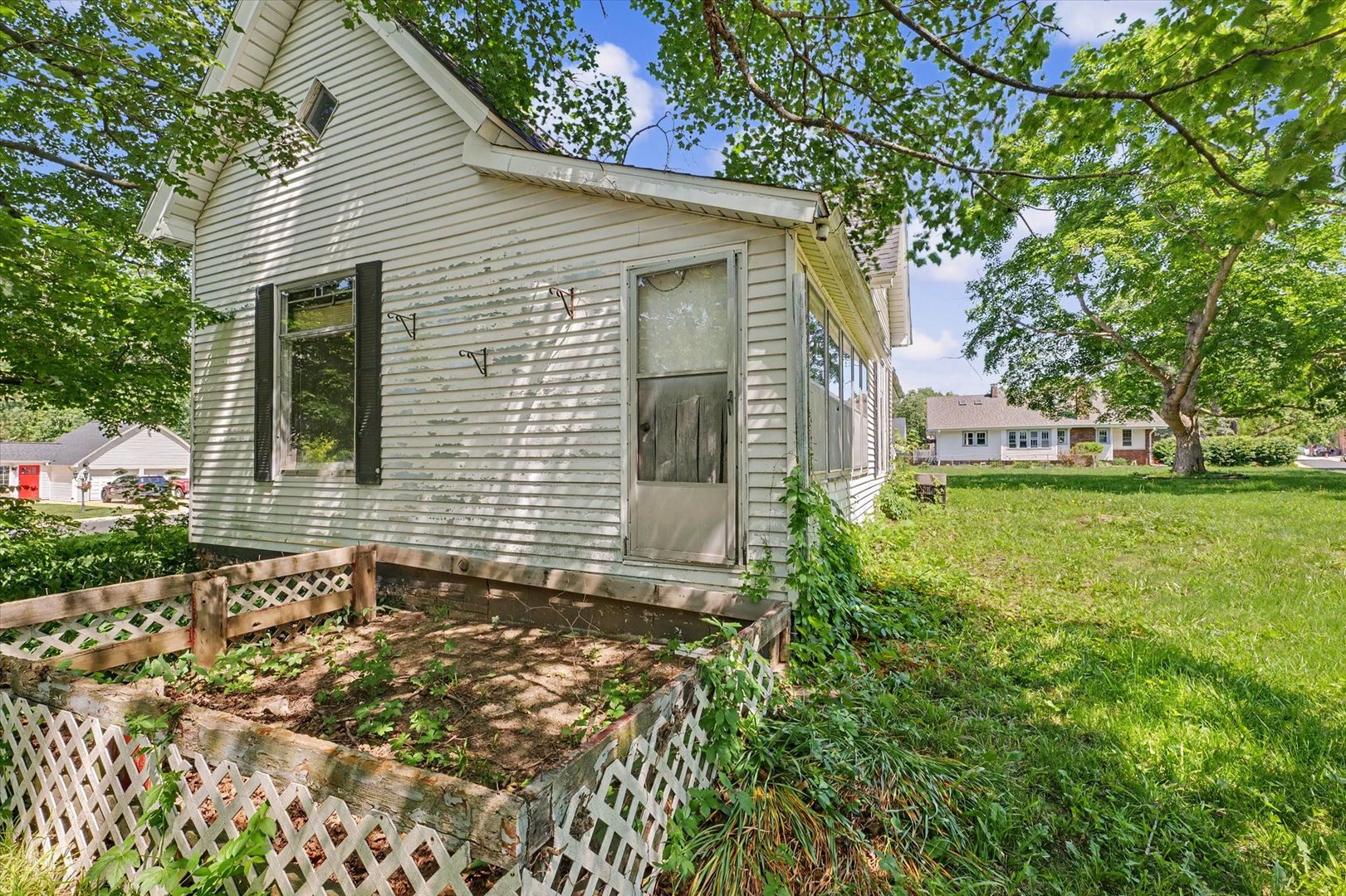 307 S Lincoln Street Property Photo 29