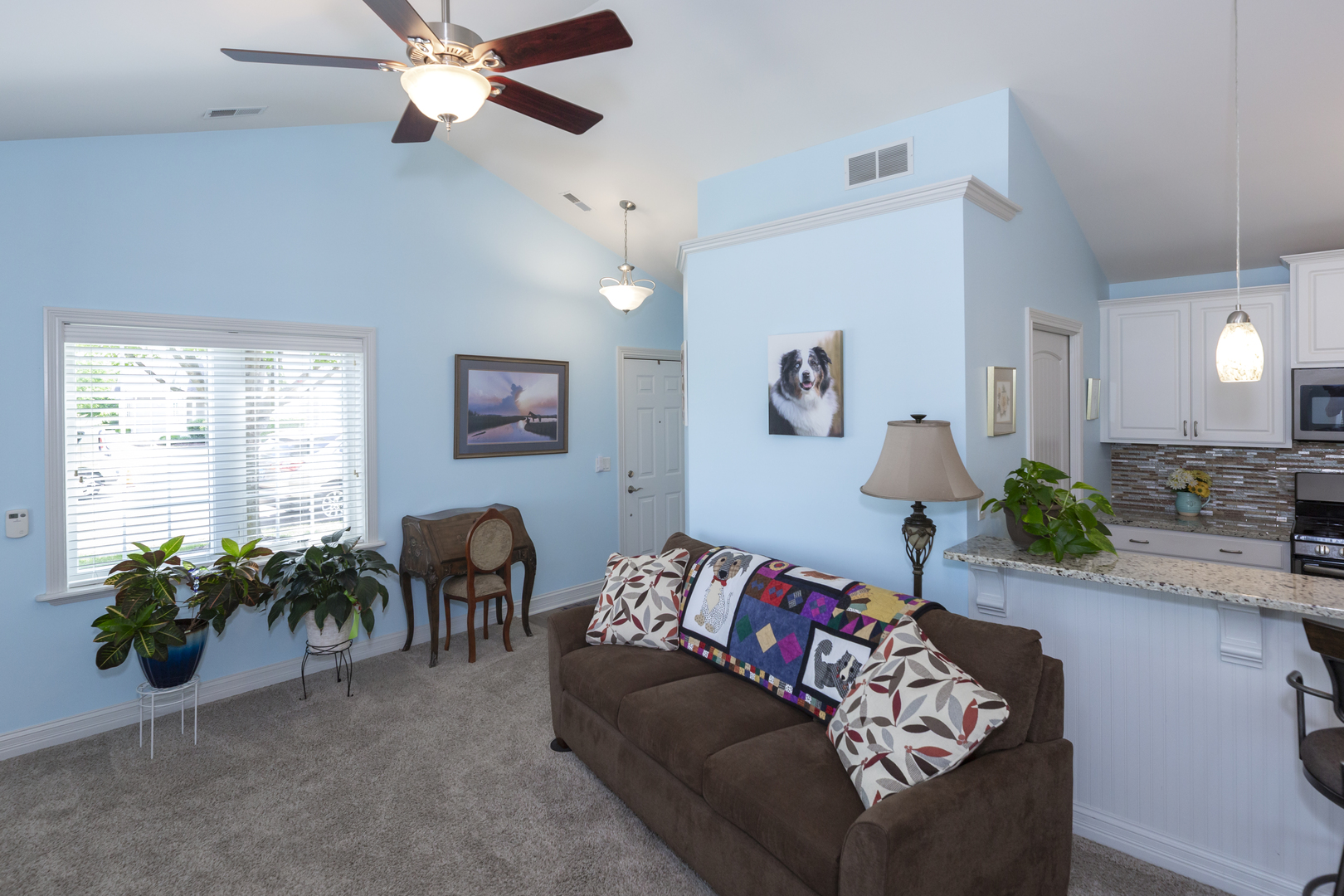 2035 Somerset Lane 2035 Property Photo 6