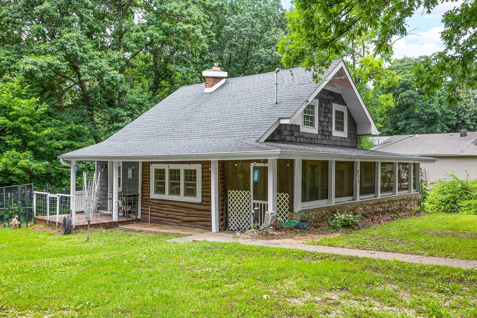 252 Sylvan Lane Property Photo 1