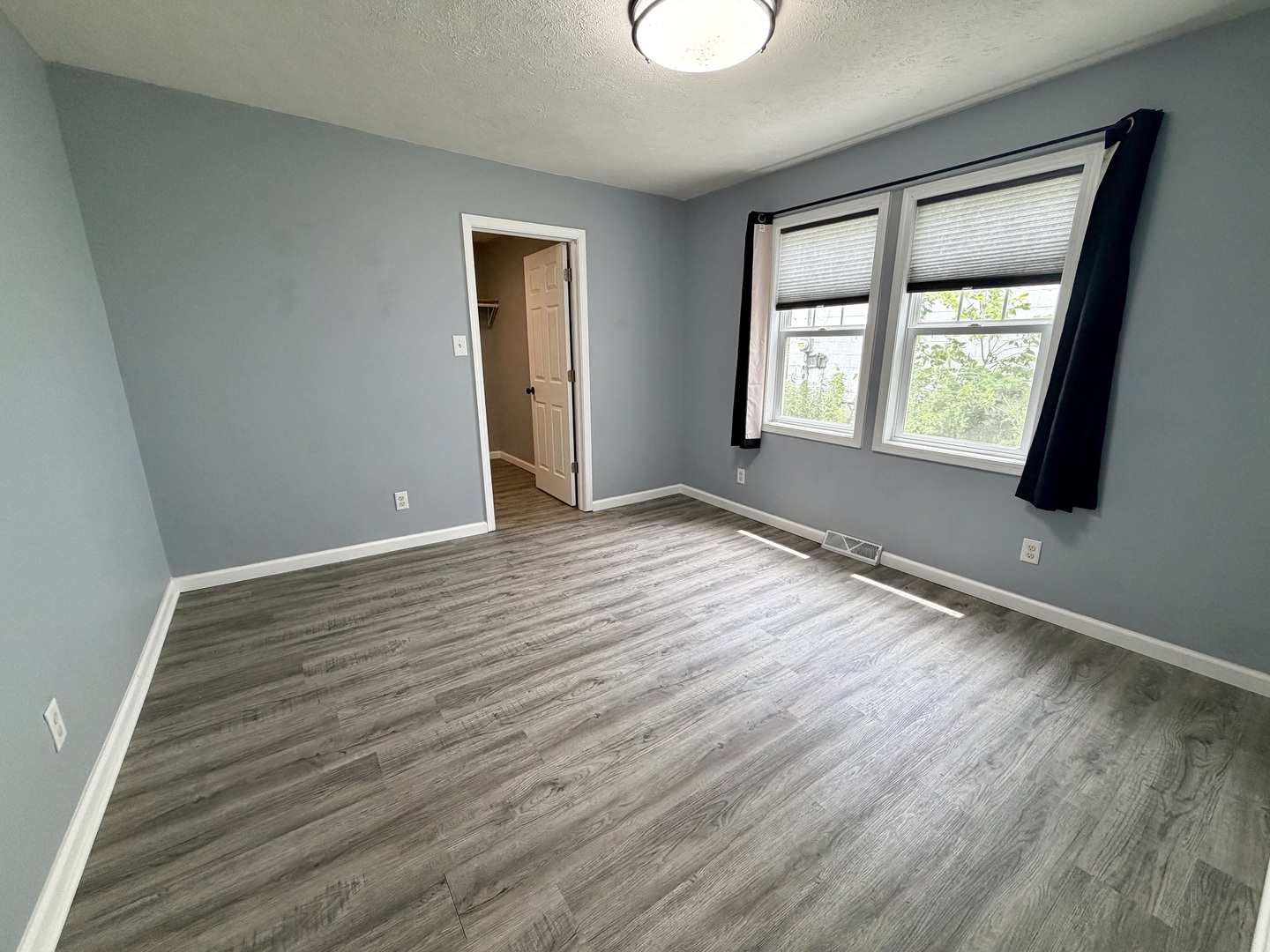 611 N Chestnut Street Property Photo 7