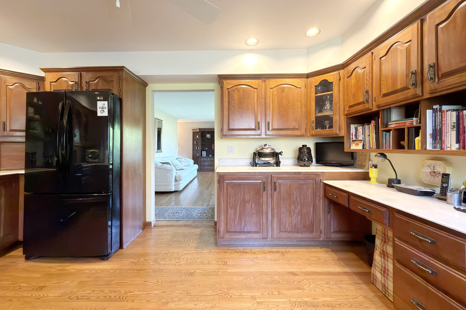 34841 N Leonard Avenue Property Photo 11