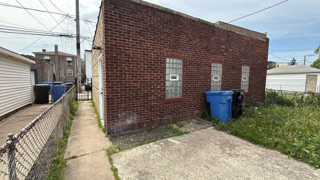 8210 S Marshfield Avenue 1 Property Photo 5