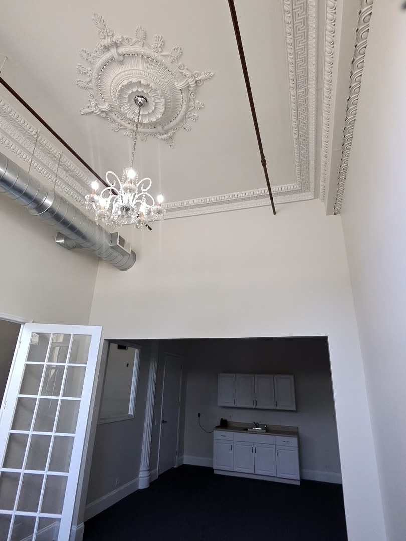 1404 W Fulton Street Property Photo 8