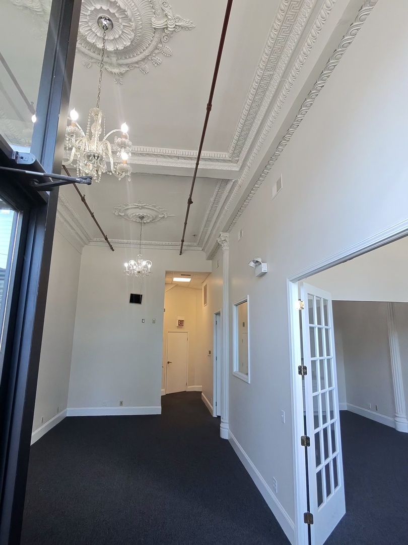 1404 W Fulton Street Property Photo 9