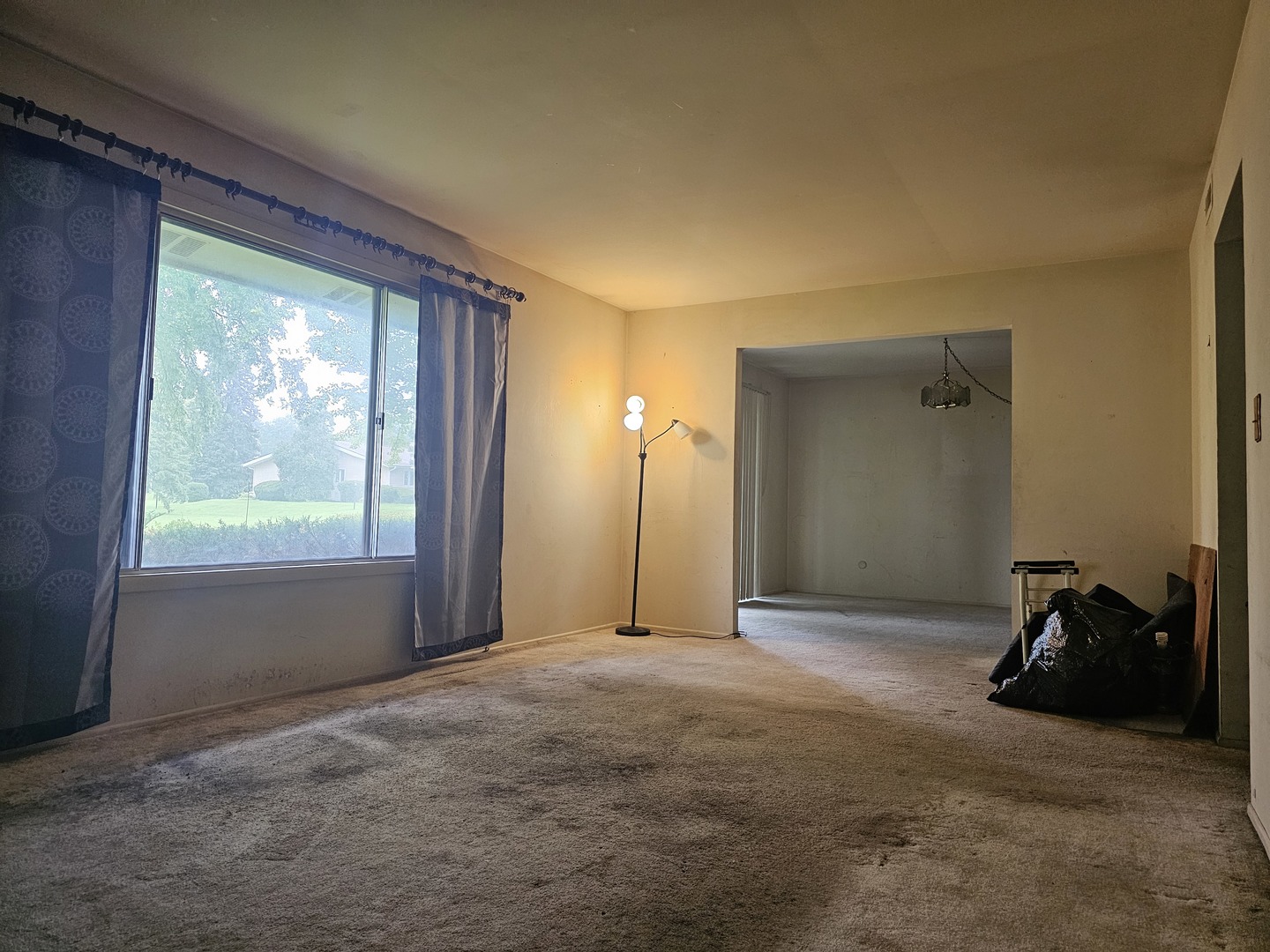 4904 W Oakwood Drive A Property Photo 6