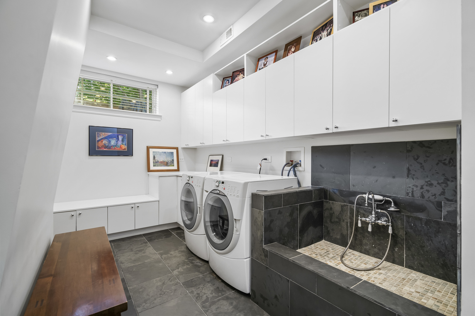 1331 W Wolfram Street Property Photo 32
