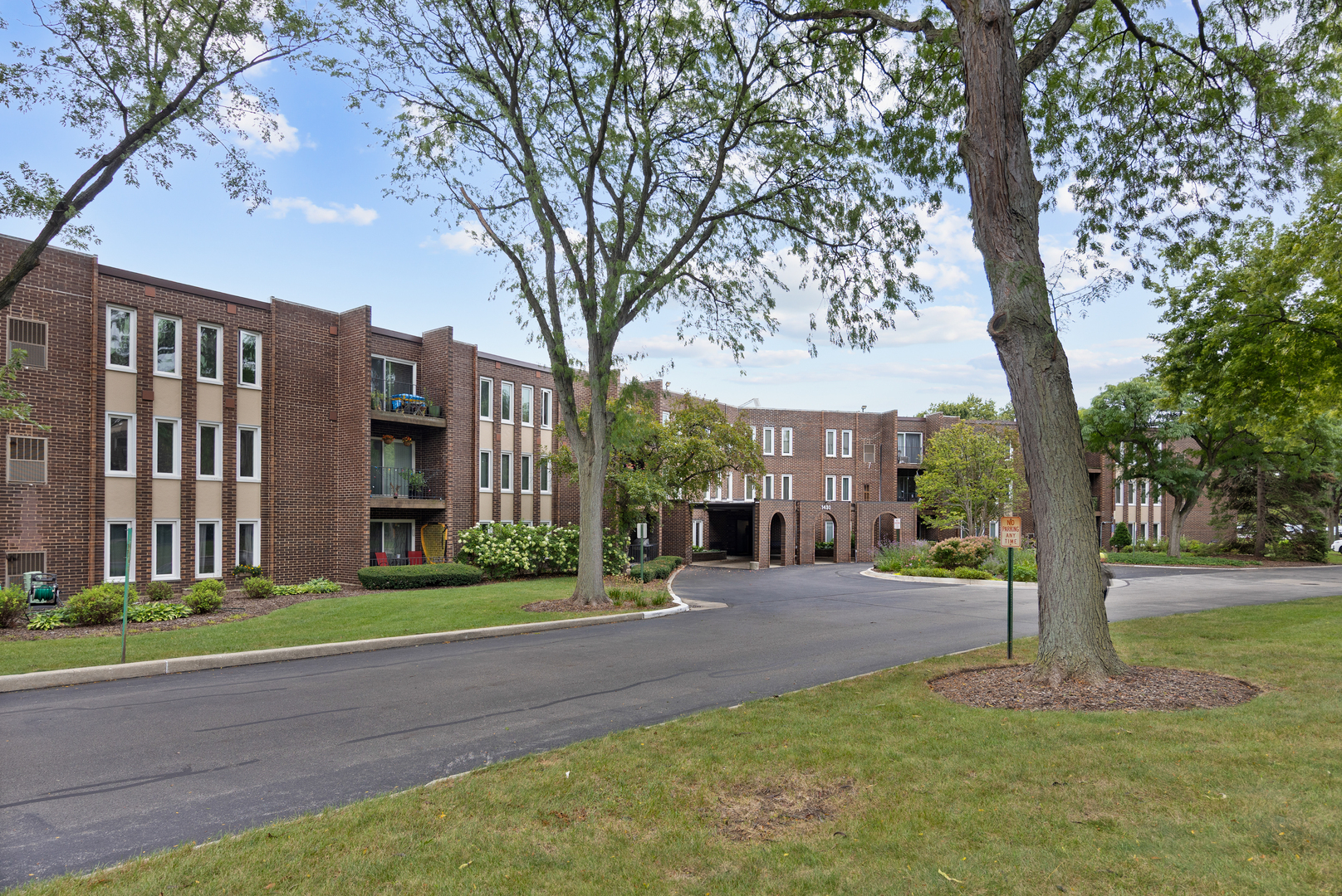 1430 Sandstone Drive 115
