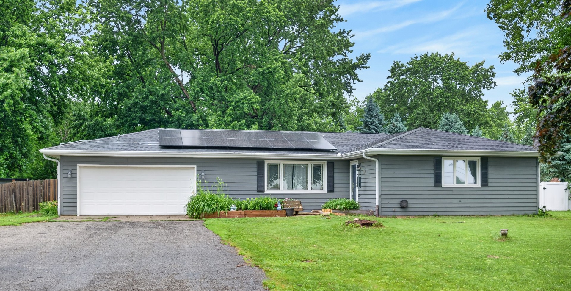 46w440 Granart Road Property Photo 1
